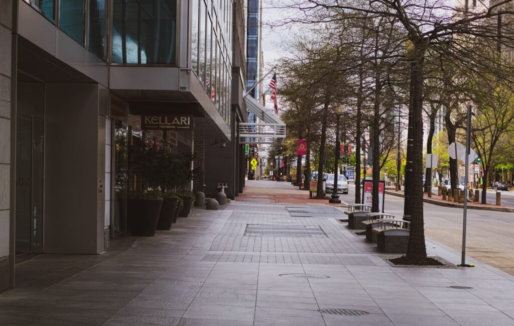 Commercial building and sidewalk exterior cleaning