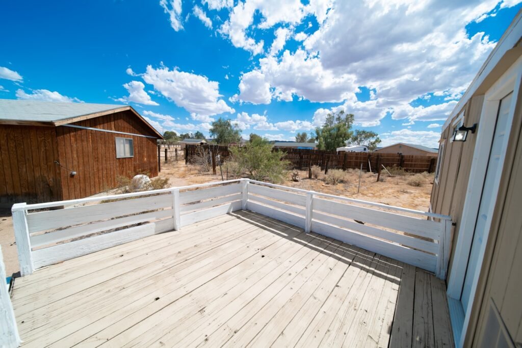 Deck and fence exterior cleaning service